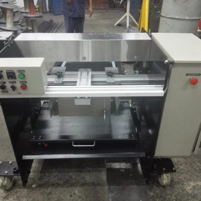 Apilador de pliegos de papel